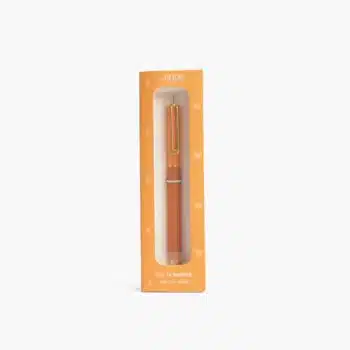 Pluma naranja para mujer con caja para regalar o guardarla.