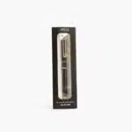 Pluma negra para mujer con caja para regalar o guardarla.