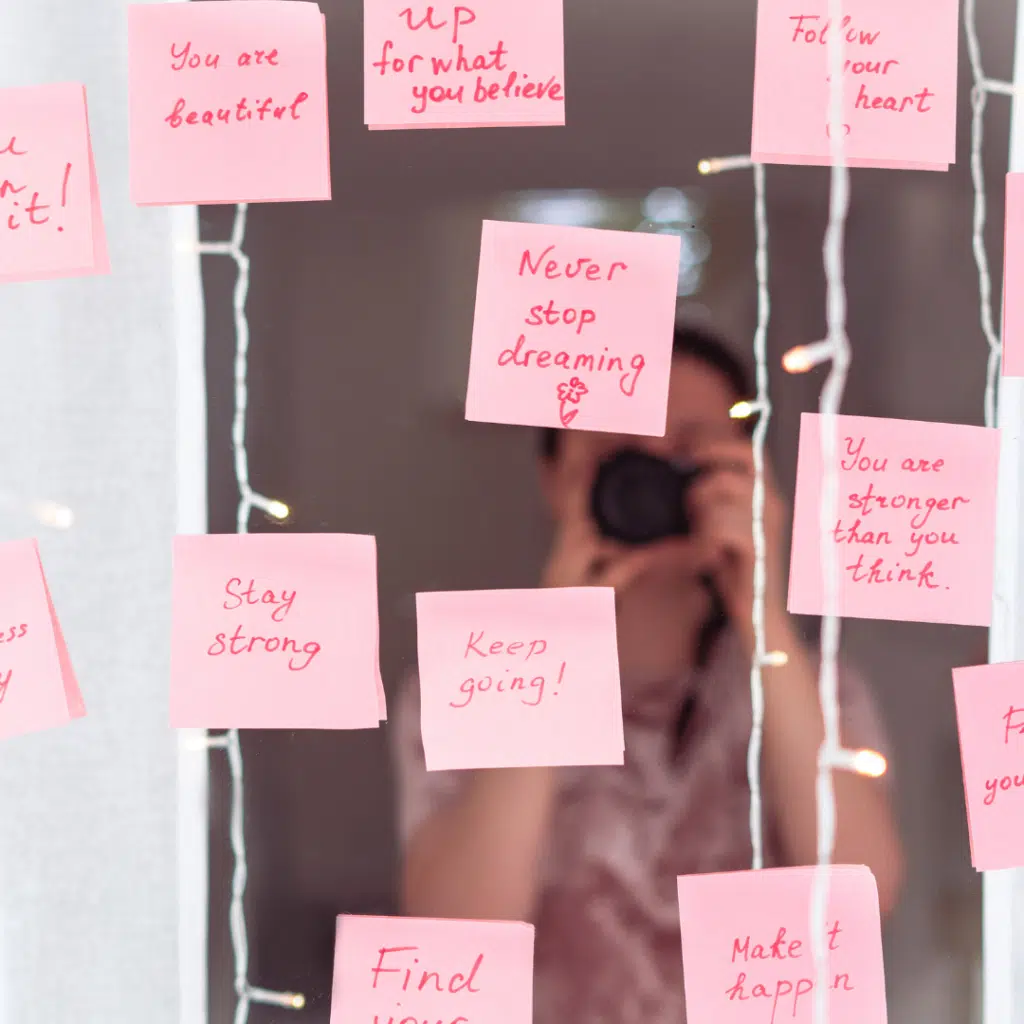 Afirmaciones positivas para cambiar tu narrativa interna
