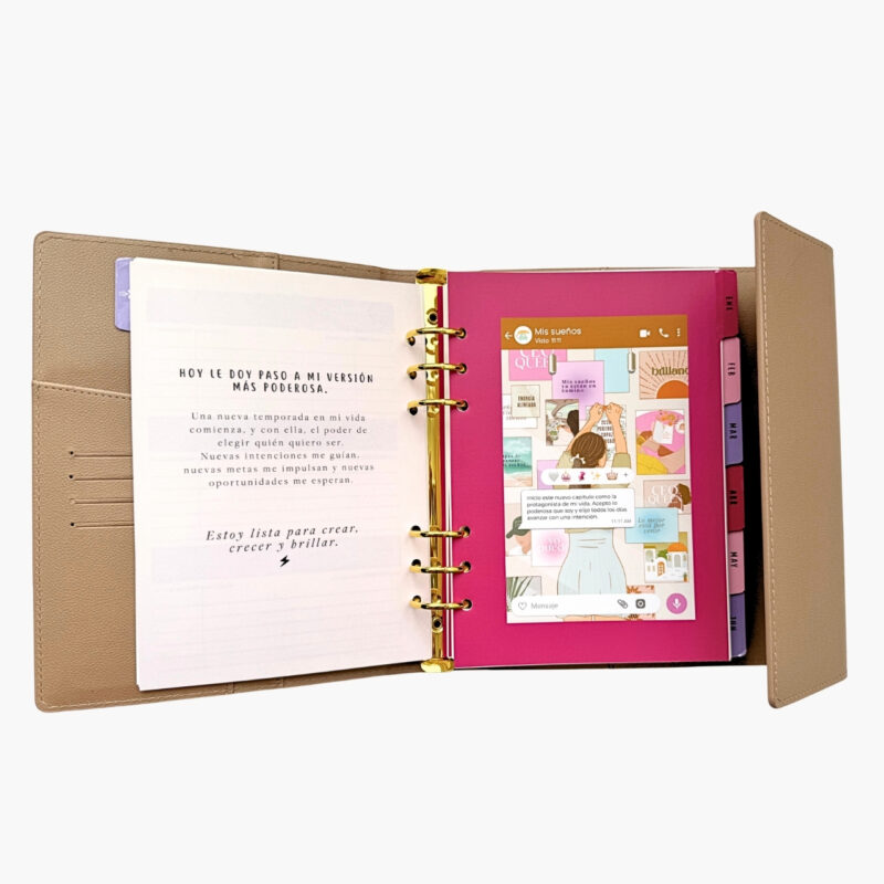Interior agenda carpeta color camel Planifesting 2026 con separadores