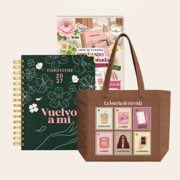 Agenda espiral Planifesting 2027 verde "Vuelvo a mí" con libro de stickers y tote café lotería de mi vida