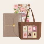 Agenda carpeta beige Planifesting con broche dorado, libro de stickers y tote café lotería de mi vida