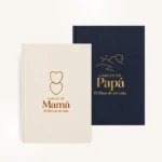 Set Cartas de Mamá y Cartas de Papá de OREM, dos diarios de recuerdos con portada en tela beige y azul marino y letras doradas